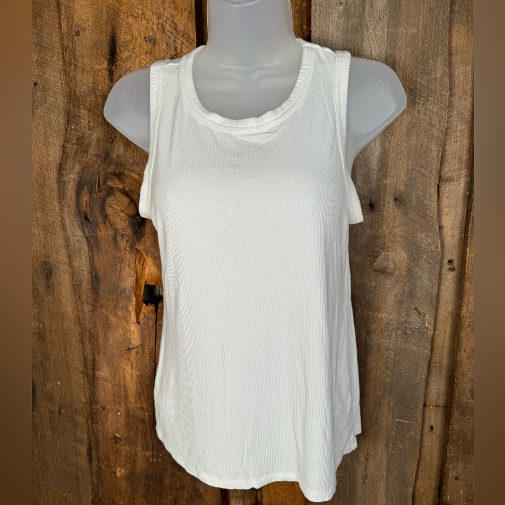 Halogen Ribbed Tank Top - size small